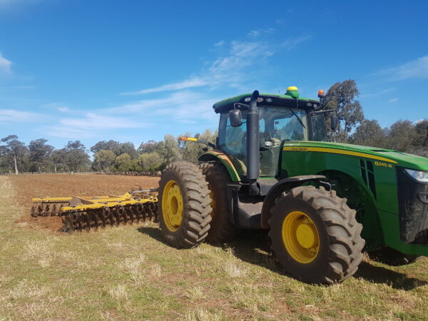 Taylor-Way 580 Tandem Disc Harrow 68 Plate Demonstration